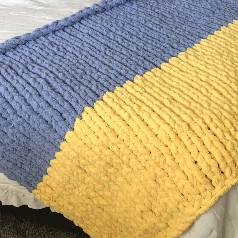Ukrainian Flag Chunky Blanket! Baby Yellow and Baby Blue! Throw Blanket!